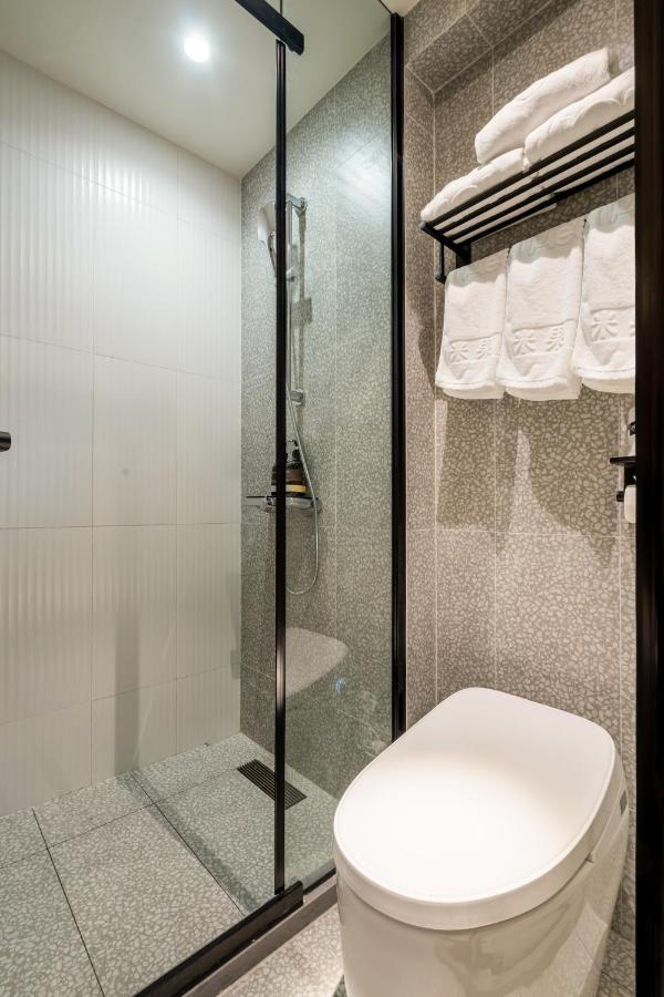 Meego Smart Select Hotel Shanghai Esterno foto